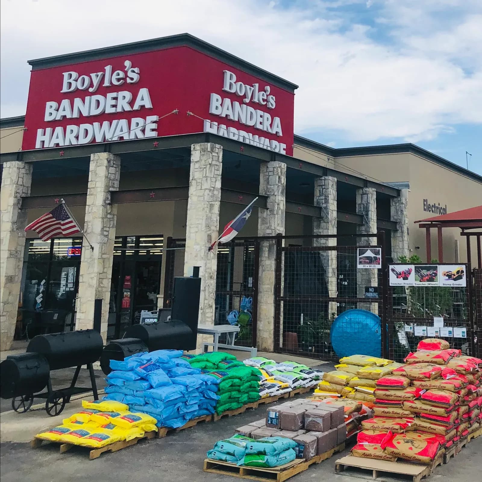 Bandera True Value Hardware