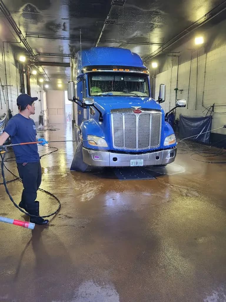 Blue Beacon Truck Wash of Laredo, TX