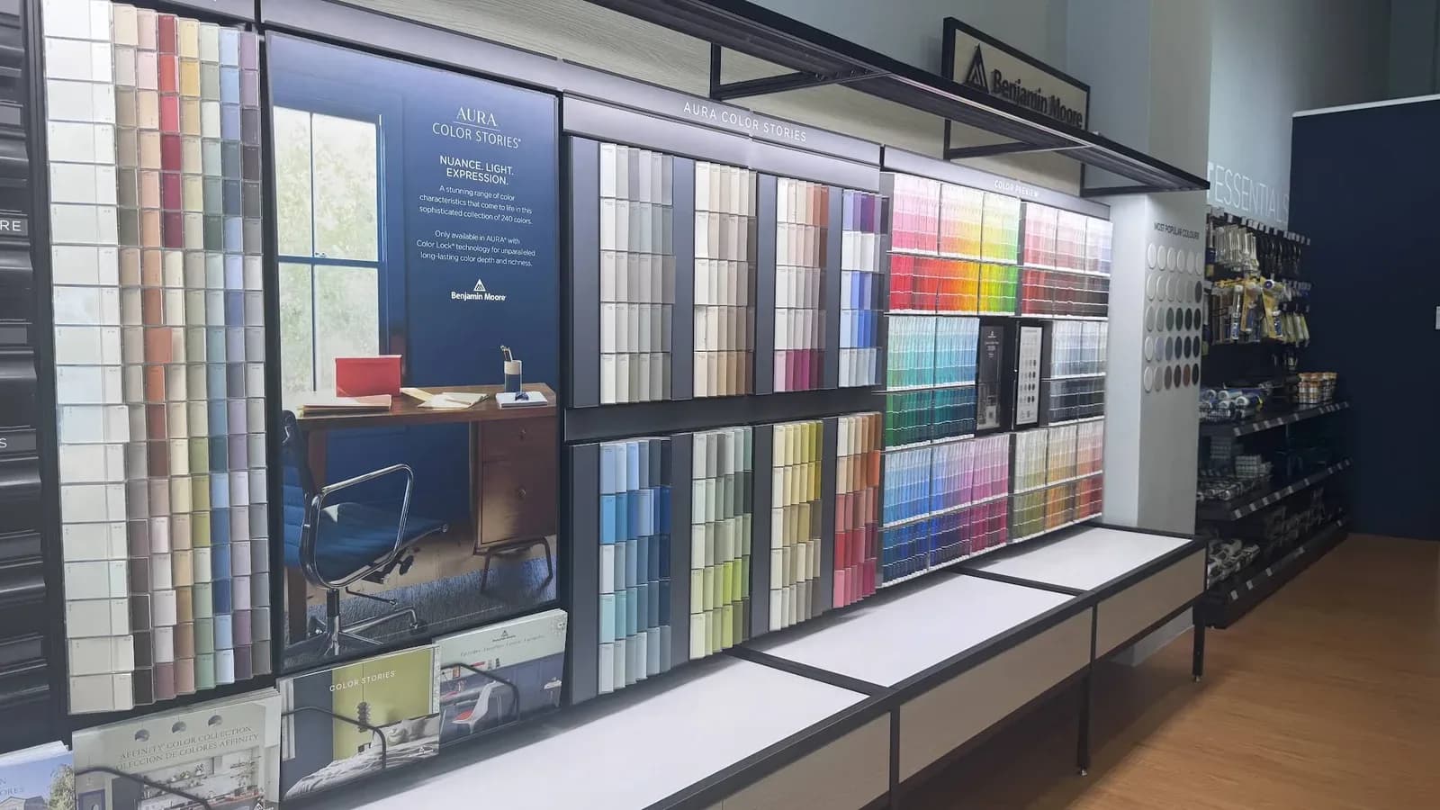 Benjamin Moore Paints (Thomson)