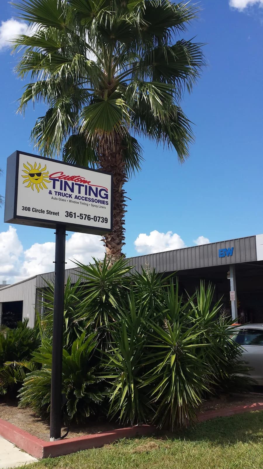 Custom Tinting & Truck Accessories