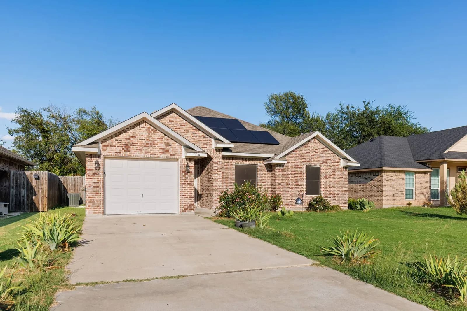 J R Grace Realty
