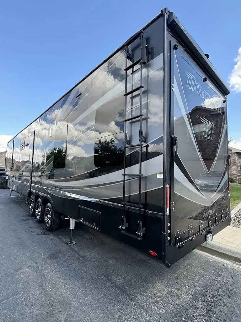 2LC Mobile Detailing & Ceramic Coating Midland