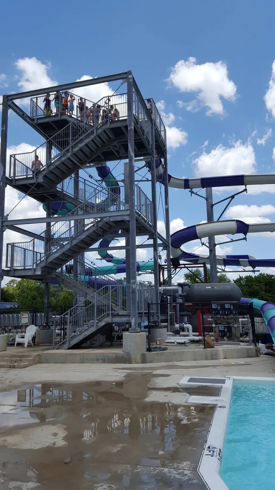 Splash Kingdom Timber Falls