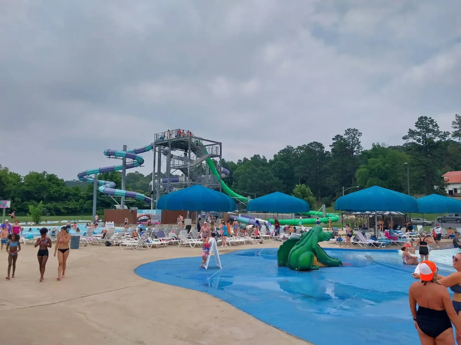 Splash Kingdom Timber Falls