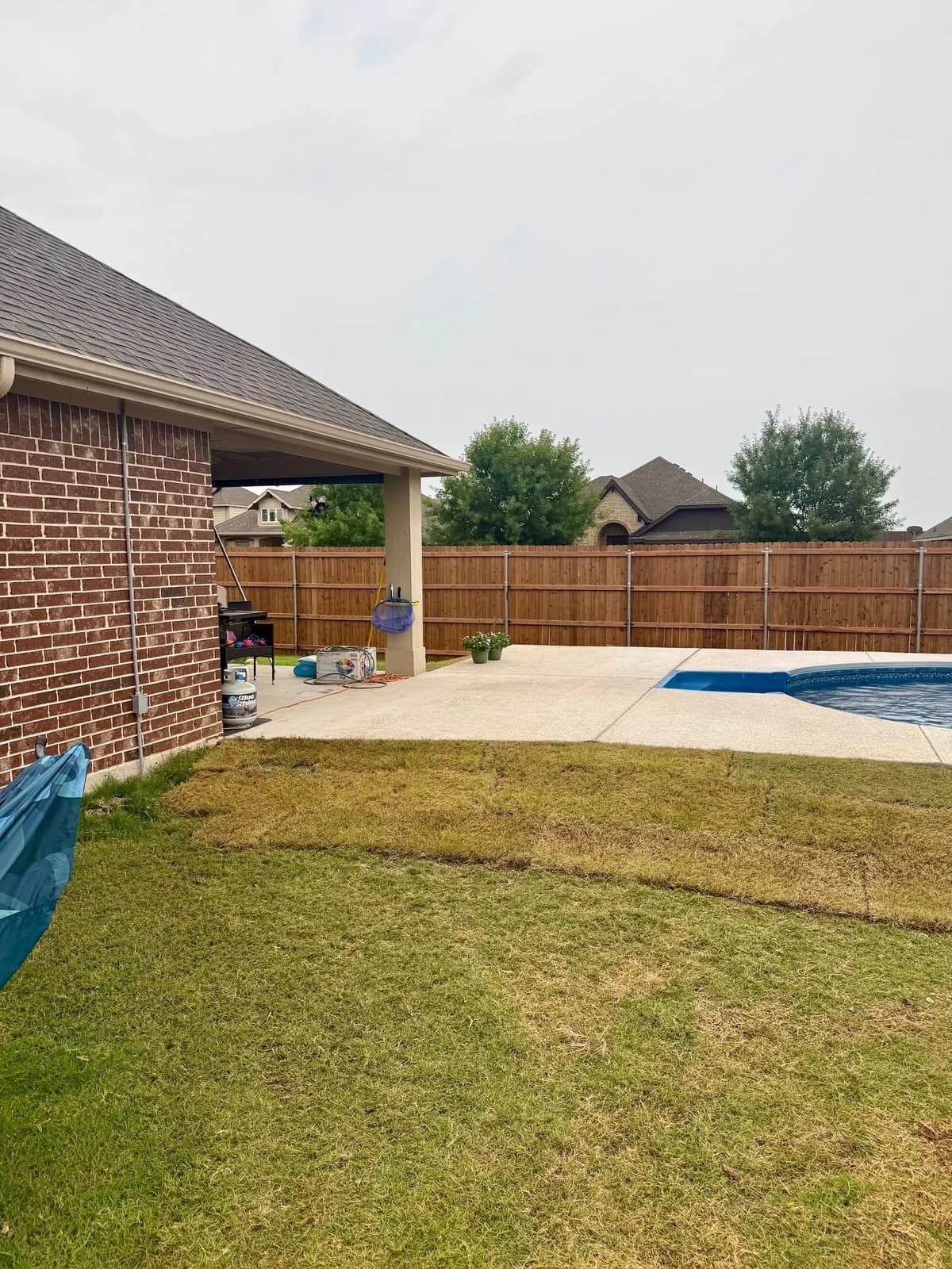 Crown Pools of DeSoto - Pools & Supplies