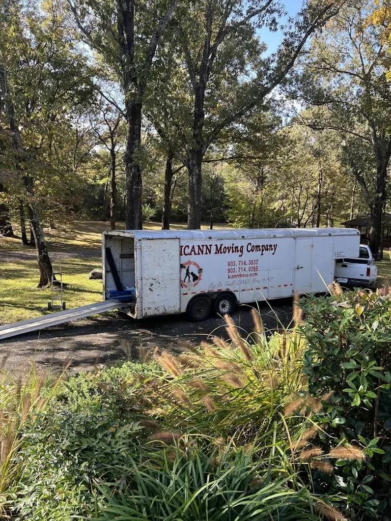 ICANN Moving Company LLC