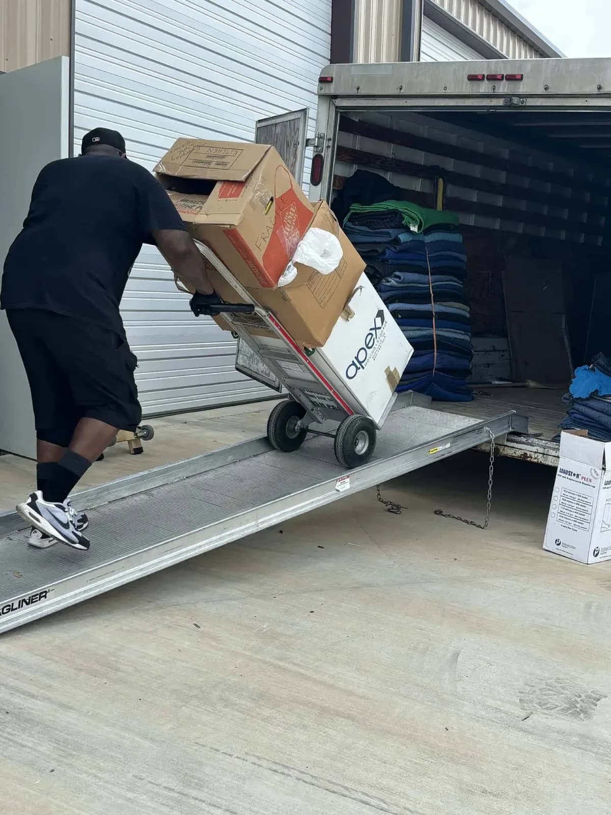 ICANN Moving Company LLC